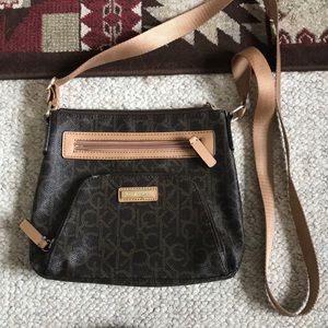 Women’s crossbody purse